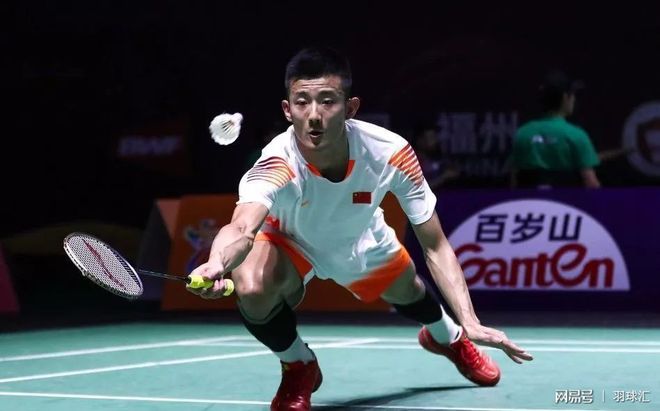 各国选手纷 各国选手纷