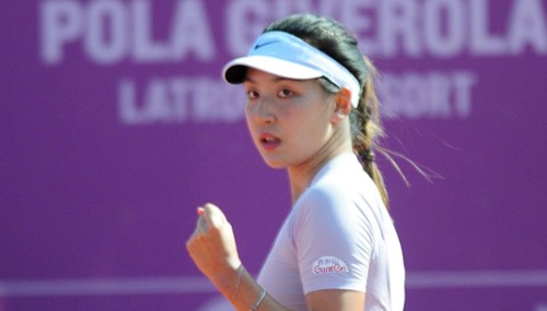 他以坚定的 他以坚定的